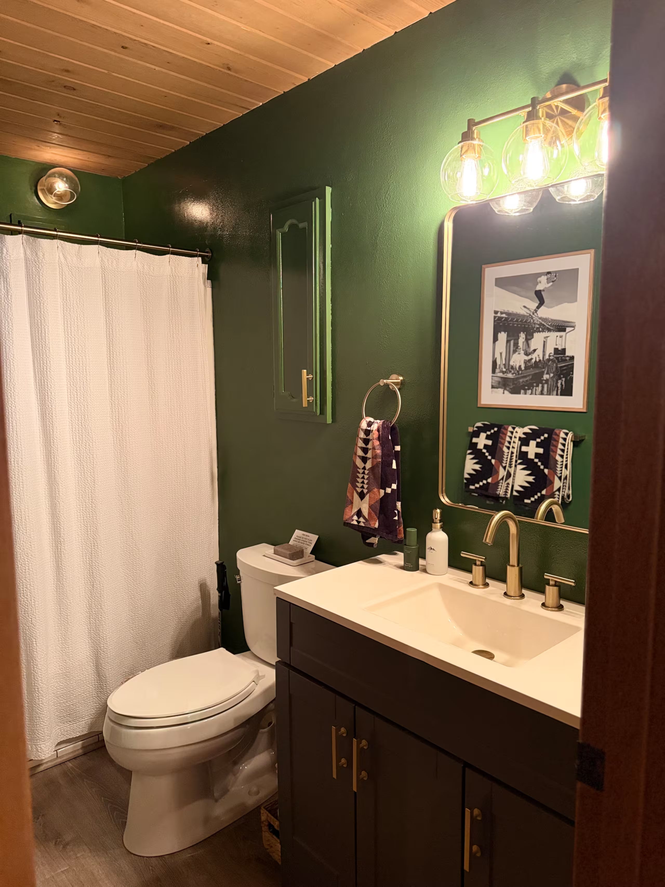 Non-toxic vacation rental washington bathroom