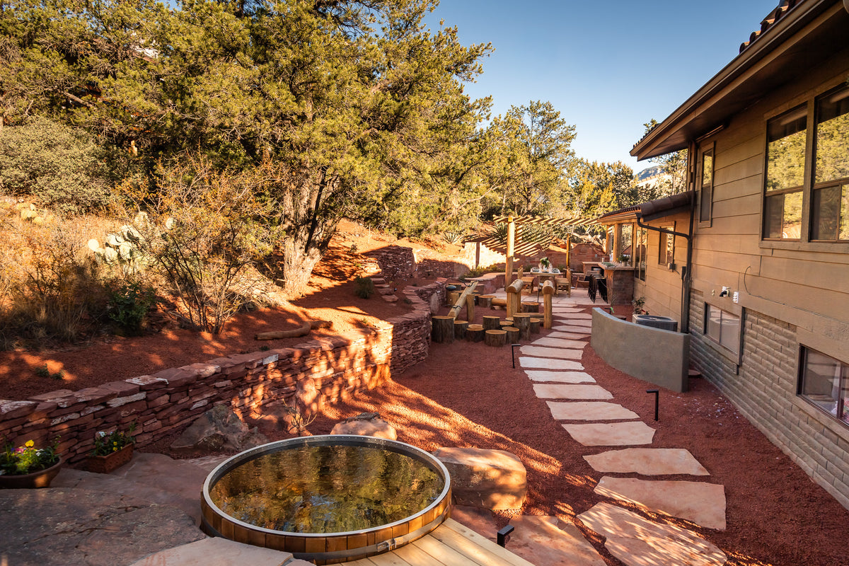 Sedona non-toxic vacation home cedar hot tub
