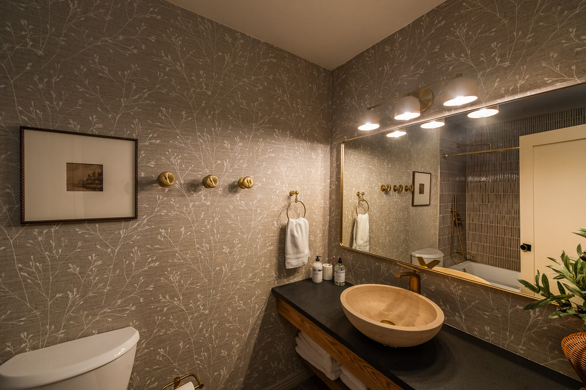 Sedona non-toxic vacation home bathtub