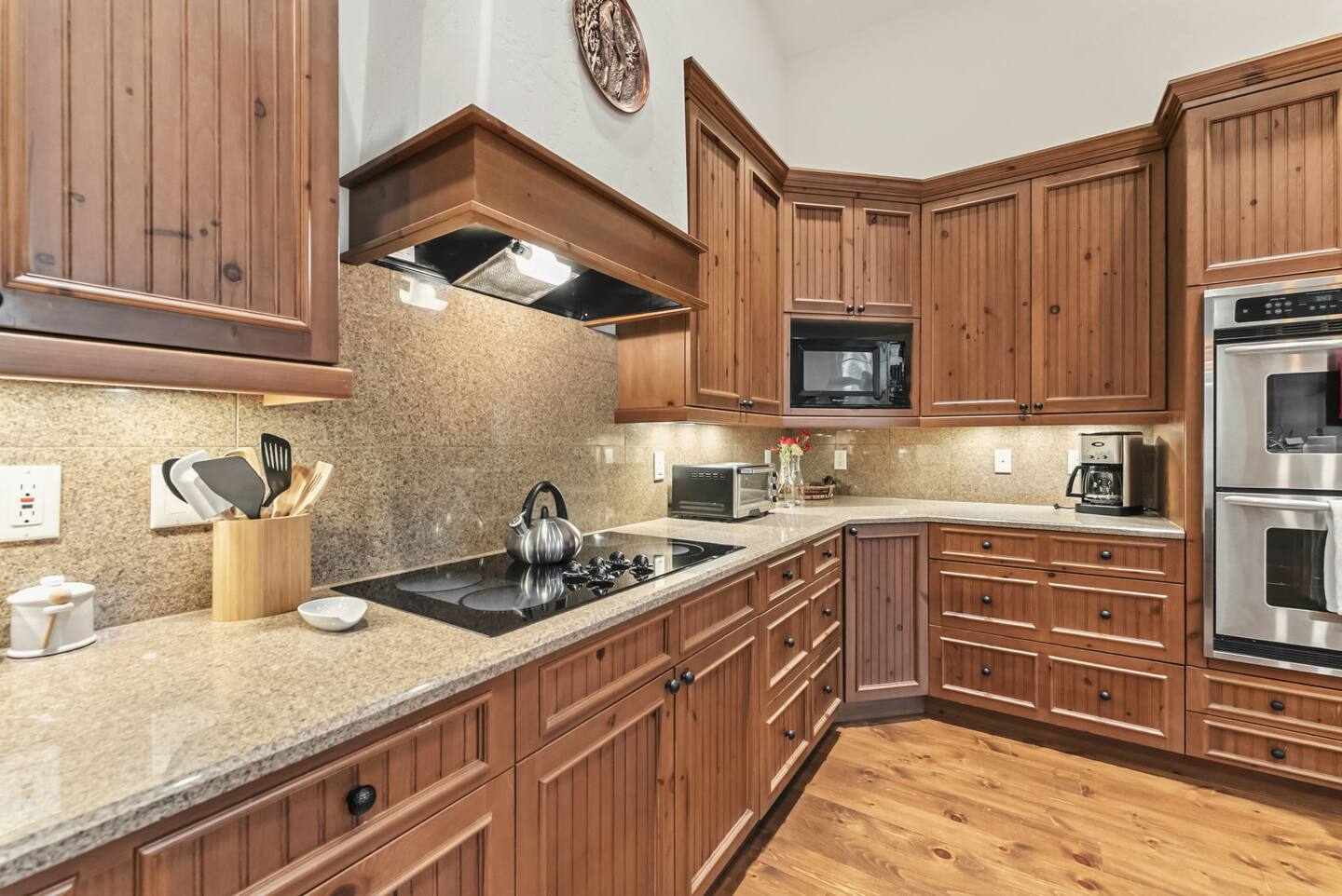 Non-toxic Breckenridge vacation home kitchen