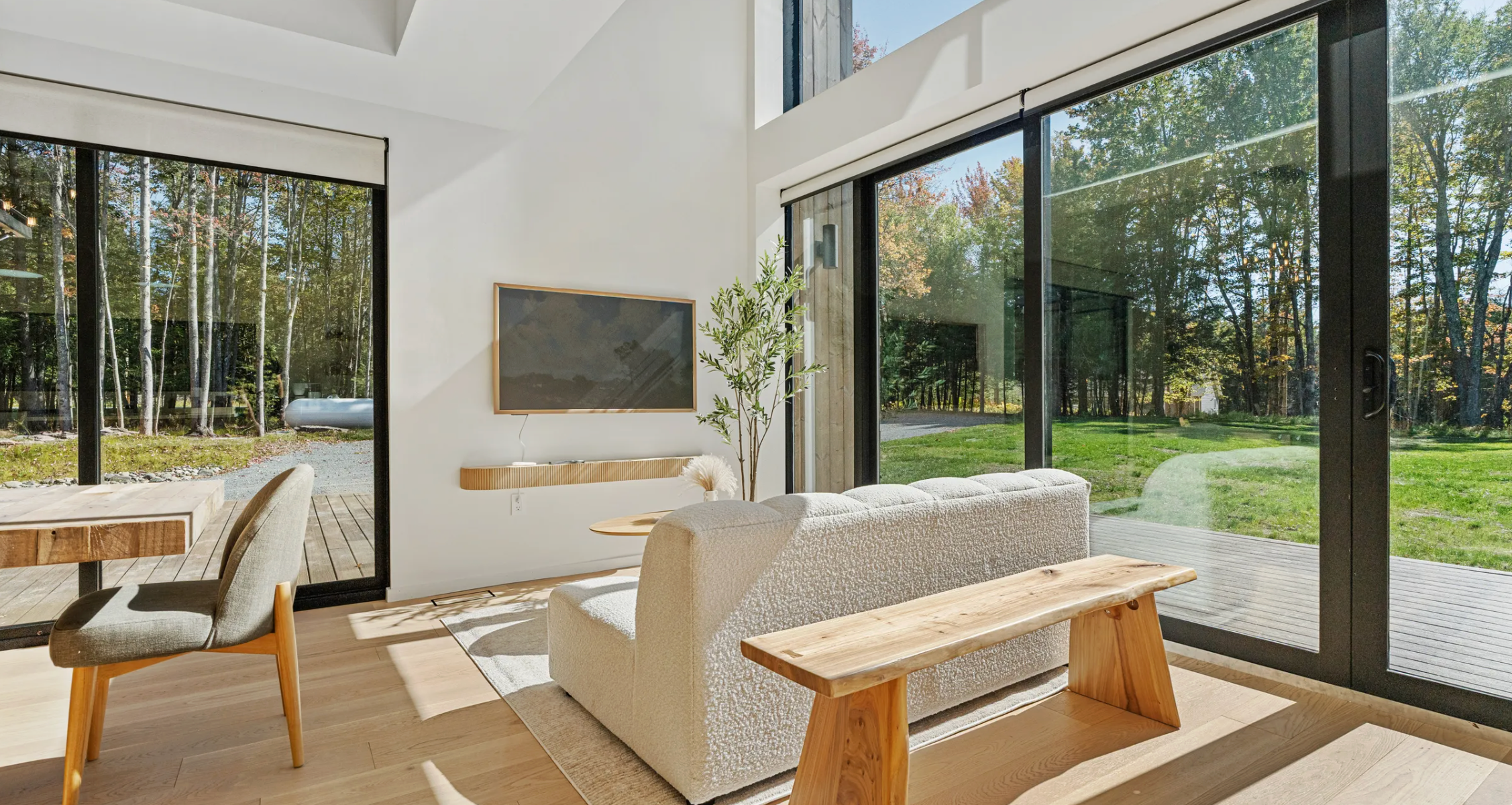 Catskills non-toxic vacation rental home open living