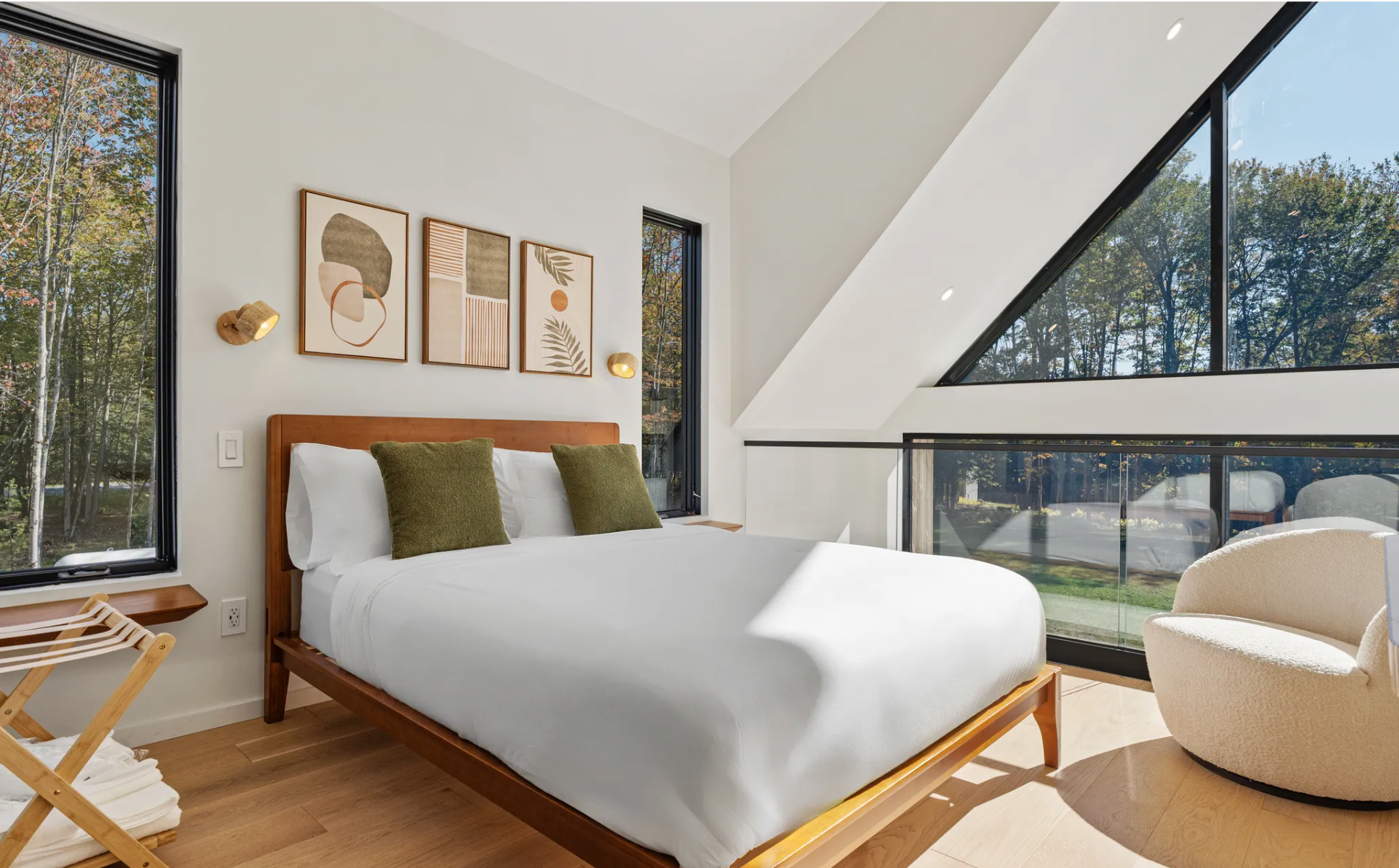 Catskills non-toxic vacation rental home bedroom