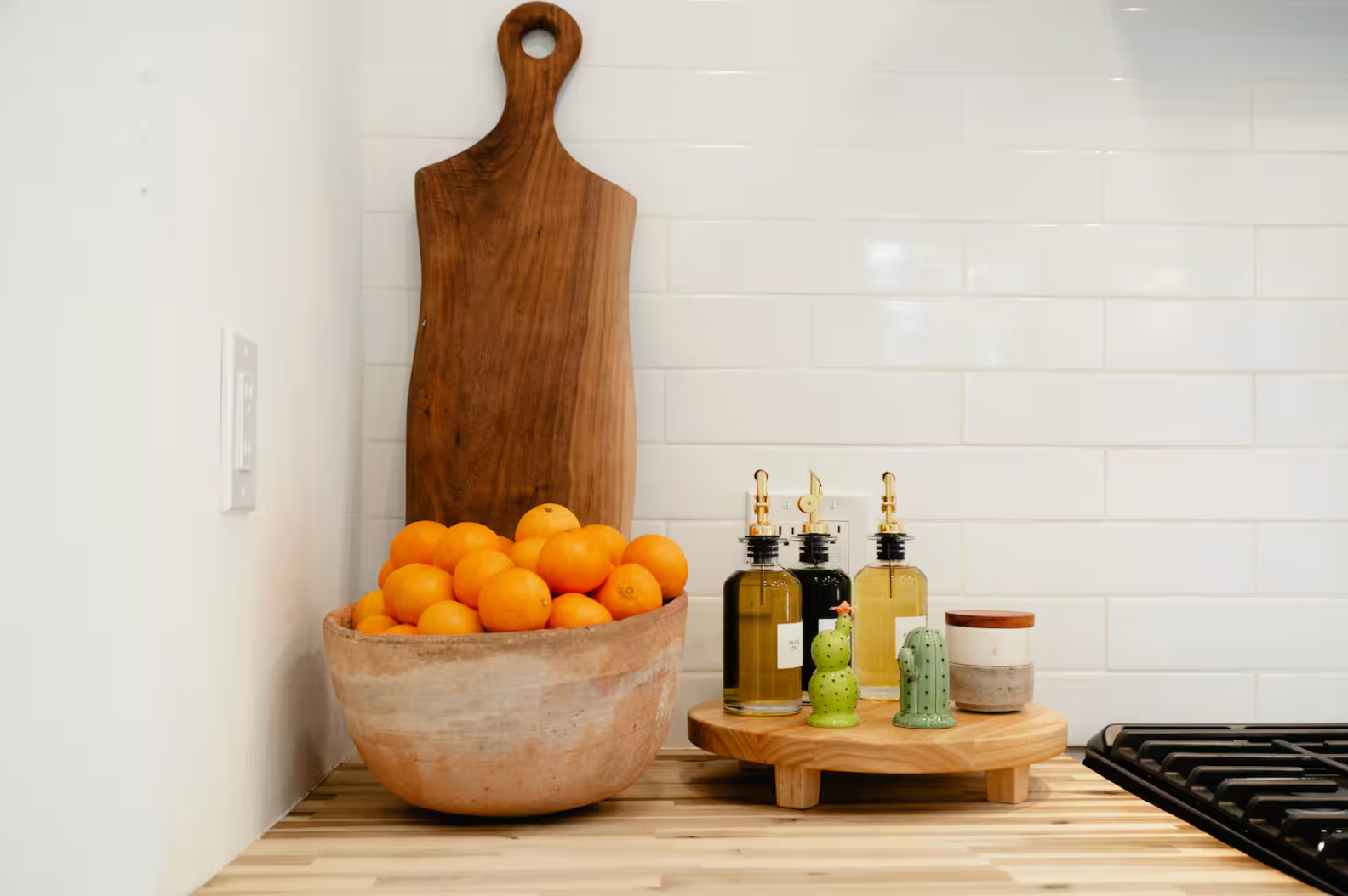 Non-toxic vacation rental palm springs kitchen