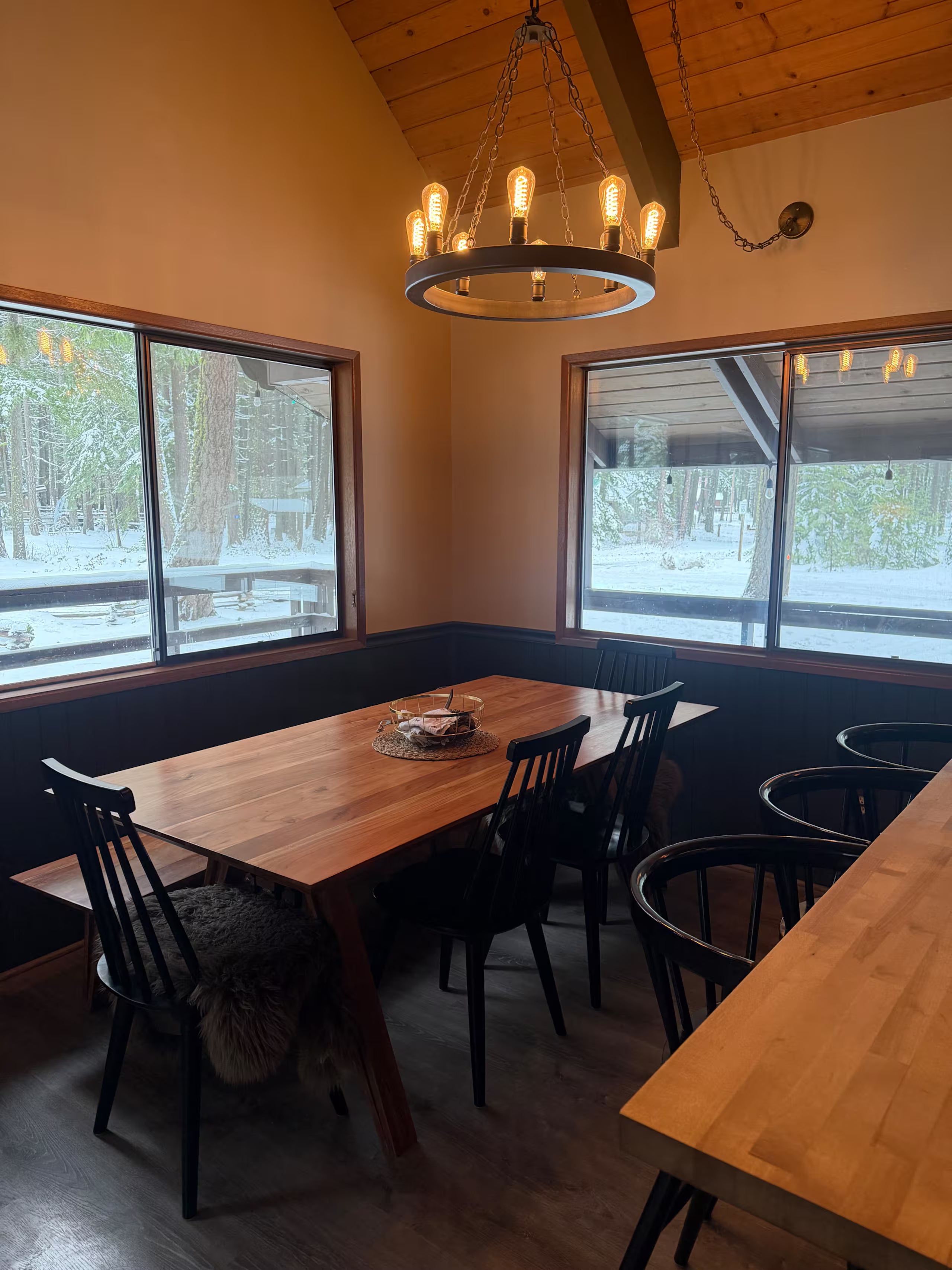 Non-toxic vacation rental washington dining